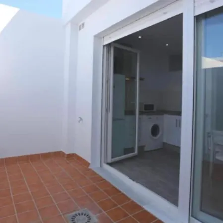 Bonitos Estudios Con Terraza Cerca Del Centro * Conil De La Frontera