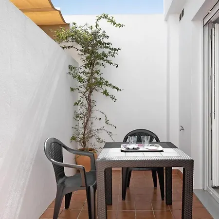 Lägenhet Bonitos Estudios Con Terraza Cerca Del Centro