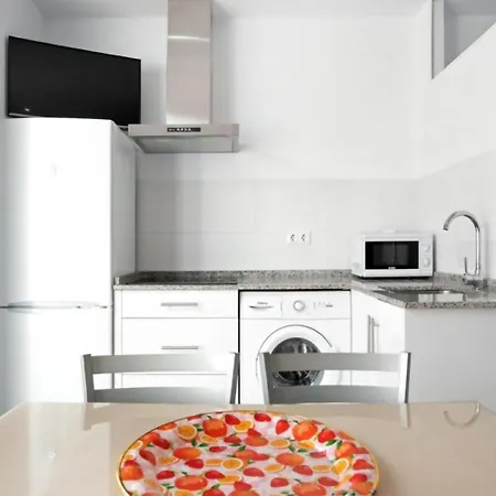 Bonitos Estudios Con Terraza Cerca Del Centro Apartment *